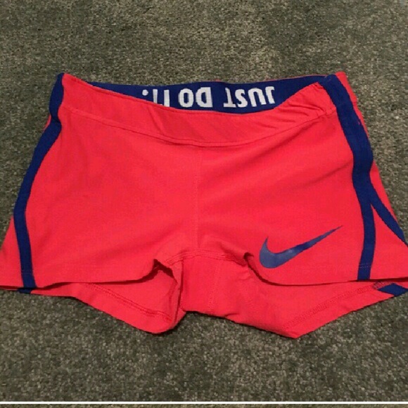 Nike Dri Fit Shorts - Picture 1 of 4