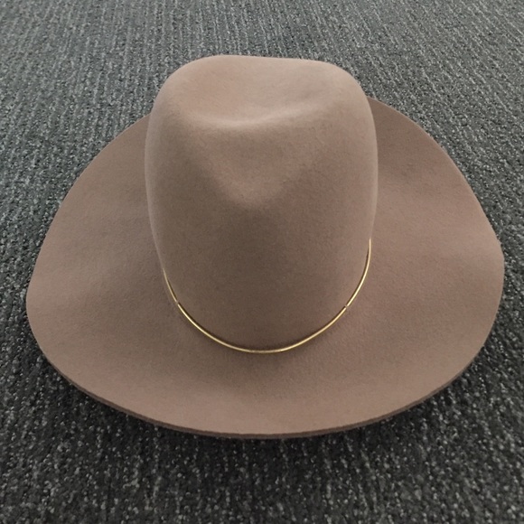 janessa leone Accessories - Janessa Leone Hat NWT janessa leone Accessories - Janessa Leone Hat NWT