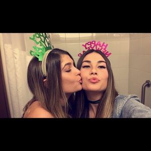 Meet your Posher, Julia