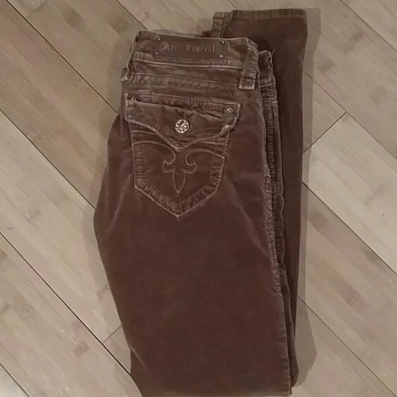 LIKE NEW Rock Revival Jen skinny 31.5 inseam