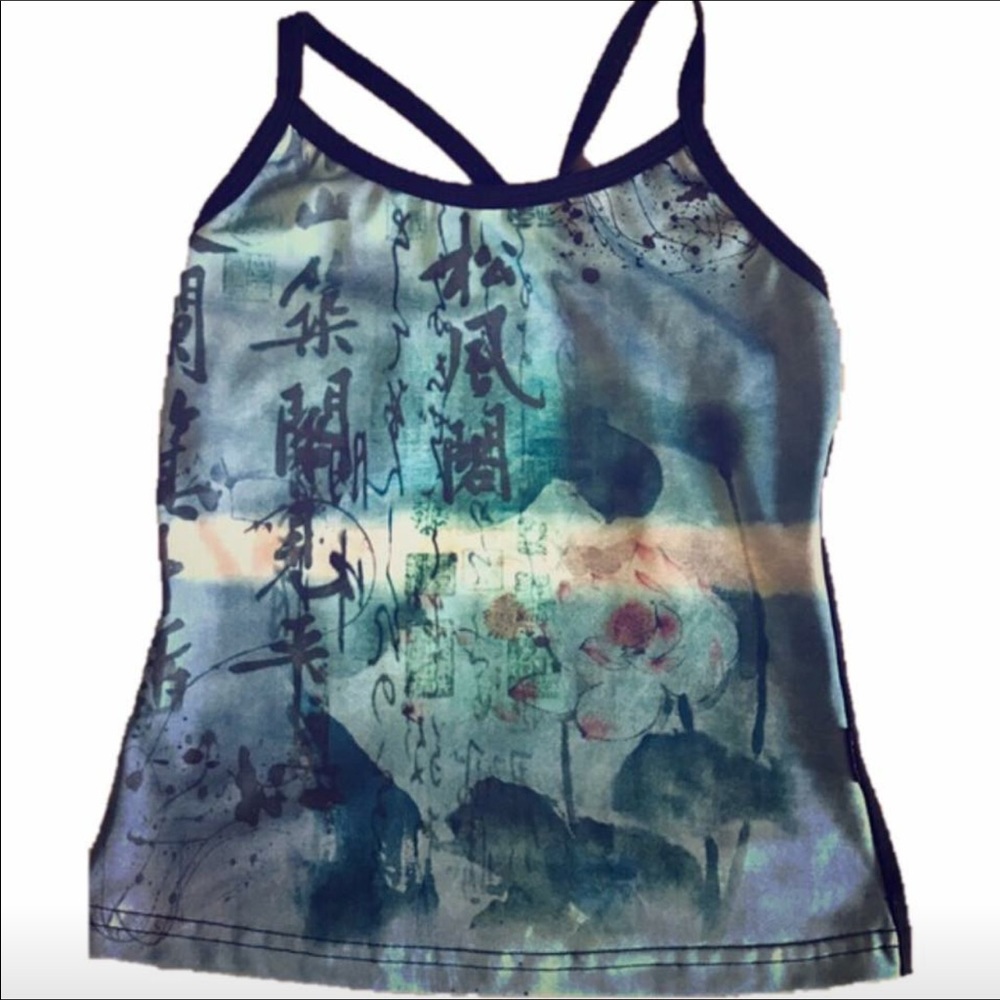 ❣️Sold❣️👯Yoga tank. 💪🏼😊✨ - Picture 1 of 3