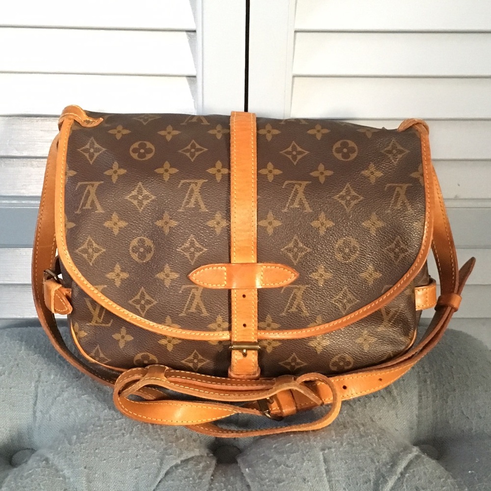 Louis Vuitton SAUMUR30 Crossbody Bag