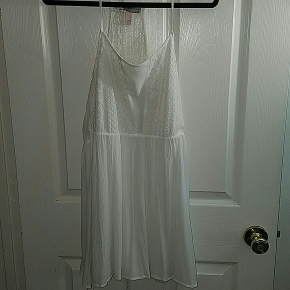White crochet tunic flowy