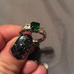 Gorgeous Fashion Ring 💍 NWOT
