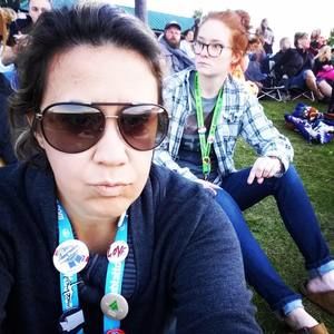 Meet your Posher, Camille