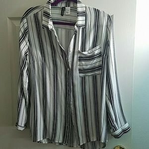H&M vertical stripe button up blouse