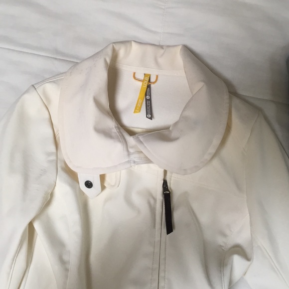 Withe LOLE jackets - Picture 2 of 4