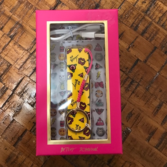 Betsey Johnson Portable Phone Charger