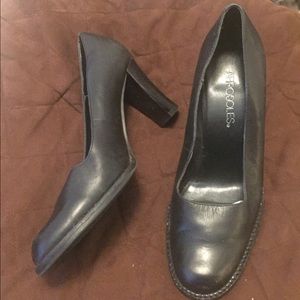 Aerosols Heels- super comfy!