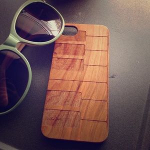 Wood piano keys 5s iPhone case!!!