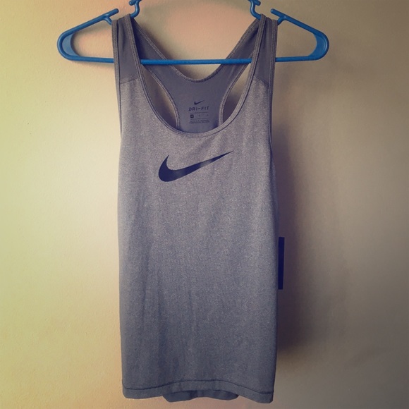 Nike tank