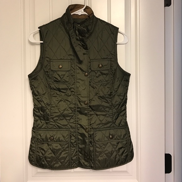 Like New Olive Green Banana Republic Vest Size XS