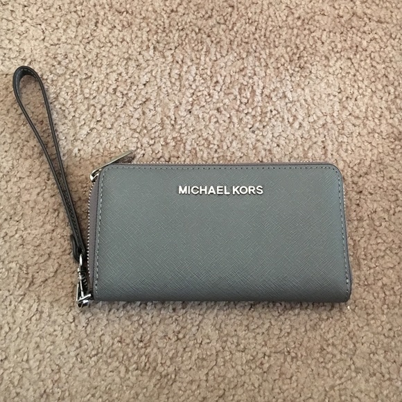 Michael Kors small smartphone wristlet