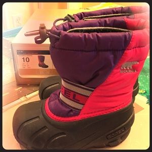 Girls boots! Like new!