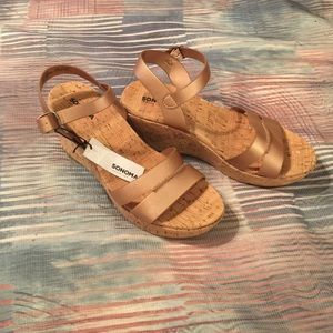 High Healed court shoes sandals