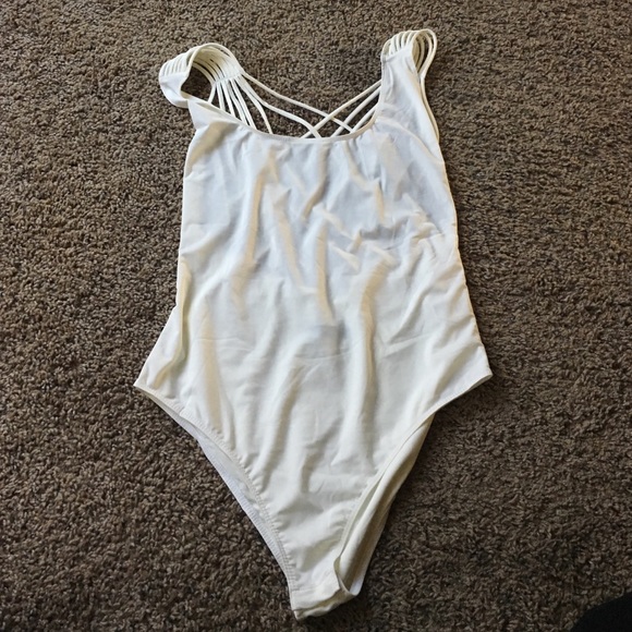 White bodysuit BRAND NEW from TOBI - Picture 2 of 3