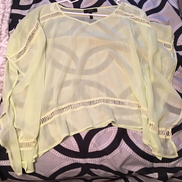 Beautiful see through yellow top - Picture 1 of 3