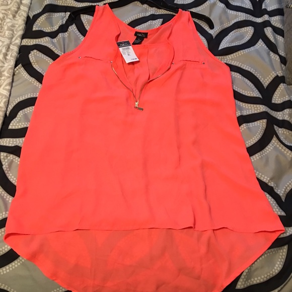 NWT Beautiful neon orange top from rue 21 - Picture 1 of 3