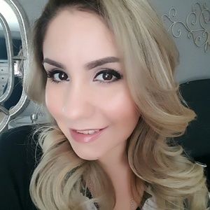 Meet your Posher, Marisol