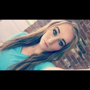 Meet your Posher, Jillian