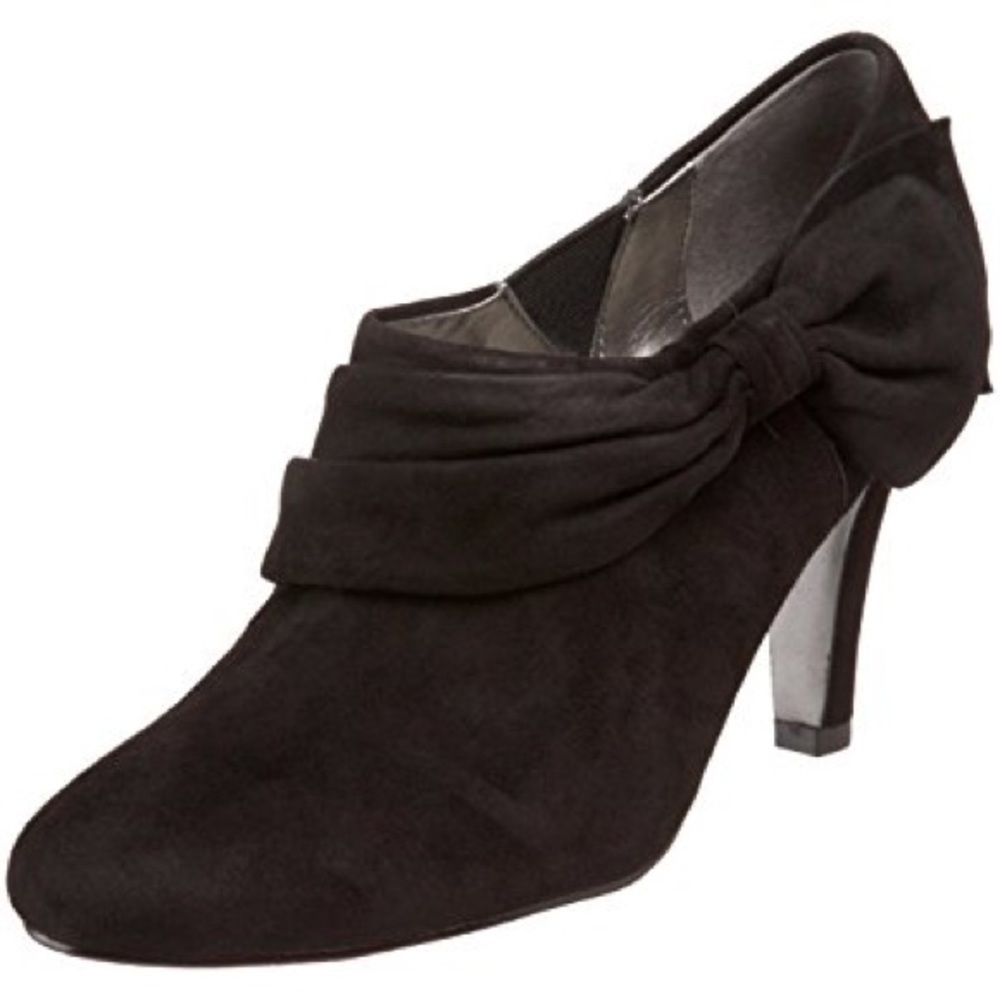 New in box- Tahari black suede booties size 8.5