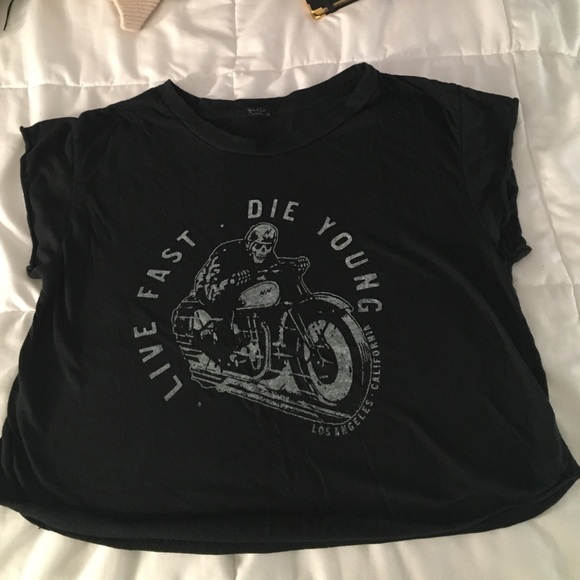Brandy Melville cropped tee