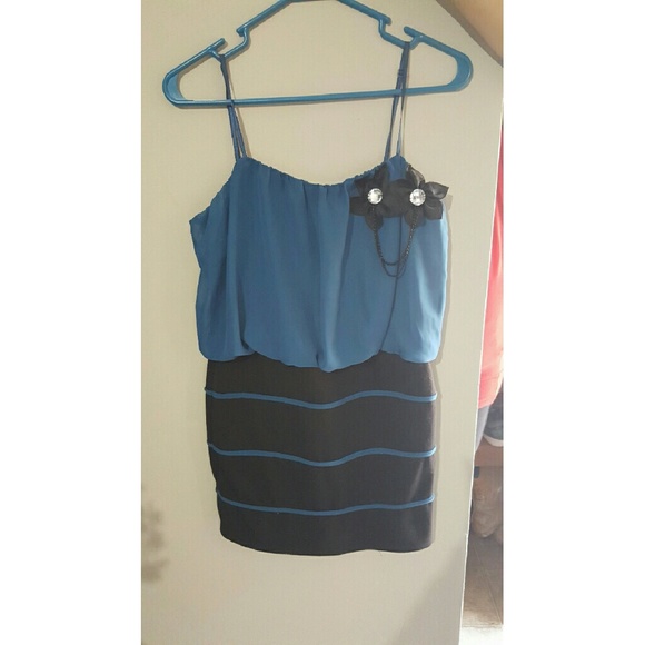 Bule Dress