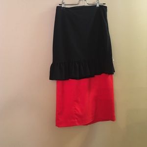 Bundle! black skirt and red skirt !