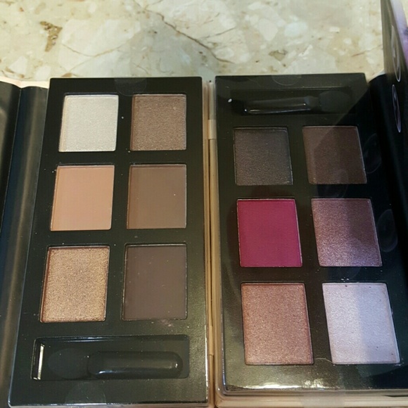 Lot of 4 Runway Glamour Eyeshadow Pallets - Picture 4 of 4