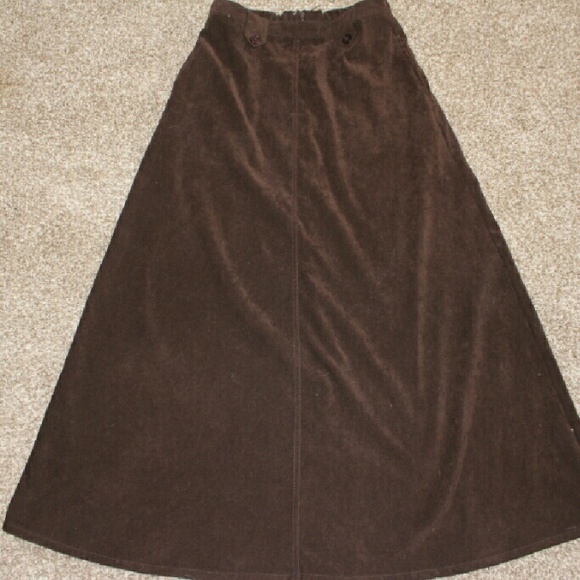 Long brown skirt.