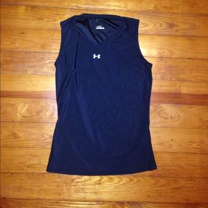 UA black tank top 🏃🏻‍♀️⛹️‍♀️