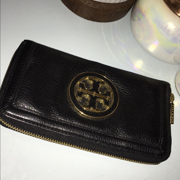 Tory Wallet!