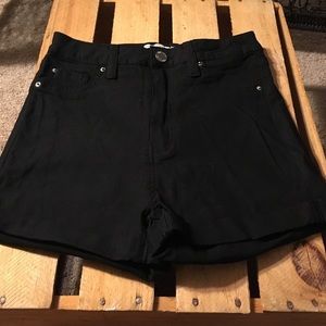 High waisted stretch shorts