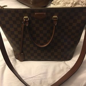 Authentic Louis Vuitton Women's Hand Bag