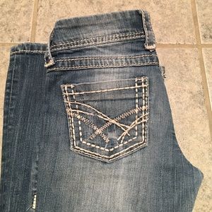Size 26 x 33 1/2 , bootcut BKE jeans!