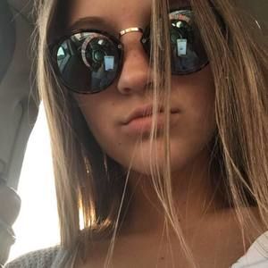 Meet your Posher, Kylee