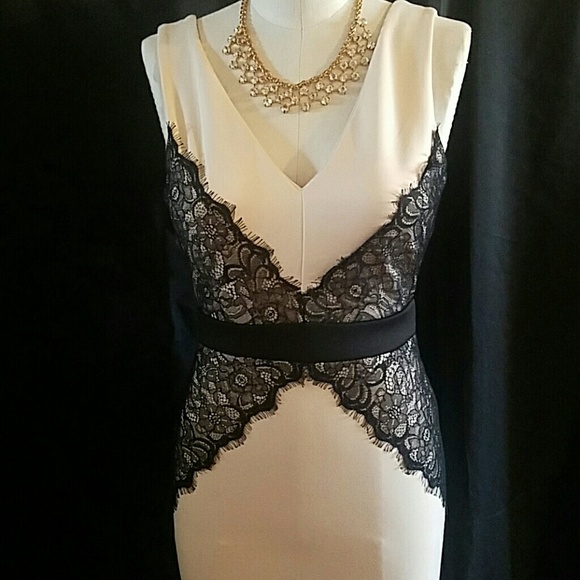 Cream dress with black lace - Picture 2 of 3