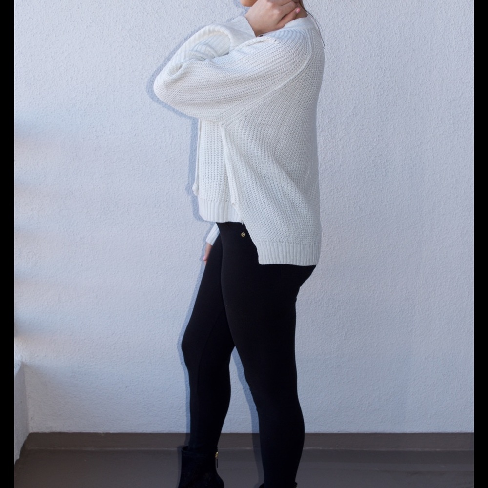 ⭐️Lace Detail High Low Sweater #807 - Picture 3 of 4