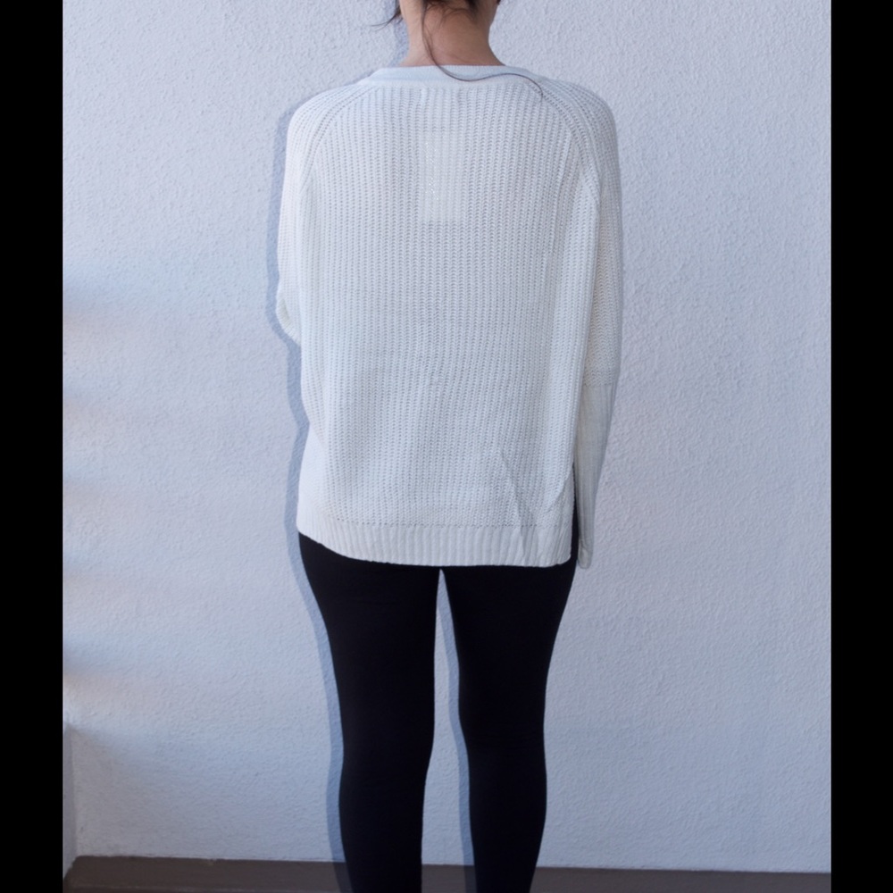 ⭐️Lace Detail High Low Sweater #807 - Picture 4 of 4