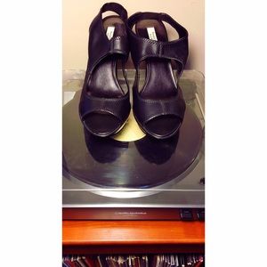 Simply Vera Vera Wang Platform Heels •[SIZE 10]•