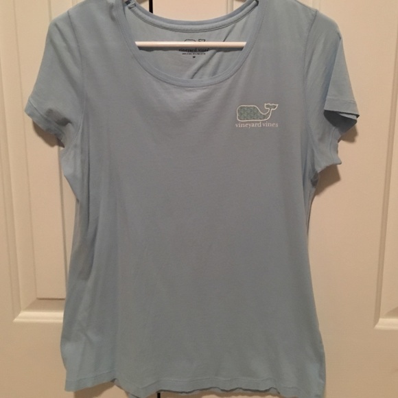 Vineyard Vines patchwork t-shirt! Medium