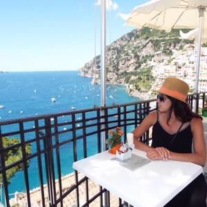 Meet your Posher, Marissa