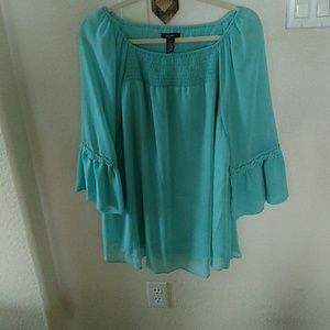 Gorgeous, flowy, bell sleeved top