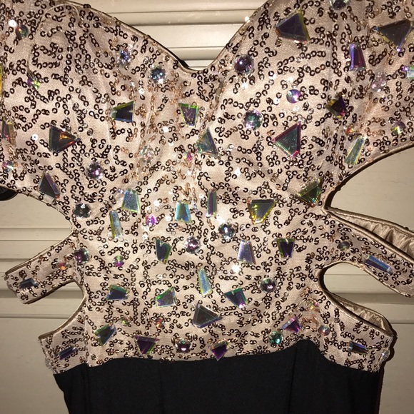 Prom dress - Picture 2 of 3