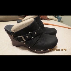 UGG Clogs