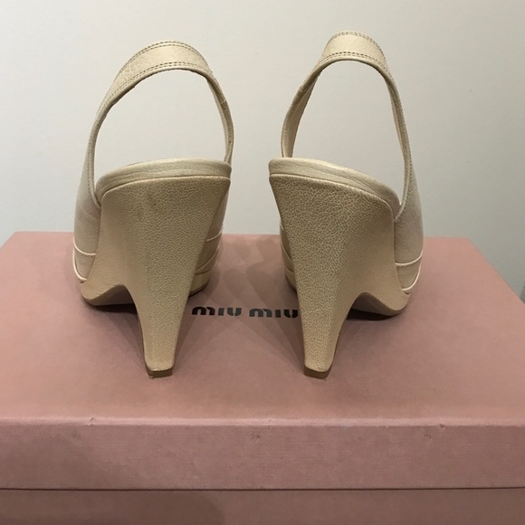 Mui Mui beige/cream bow wedges size 37.5 - Picture 4 of 4