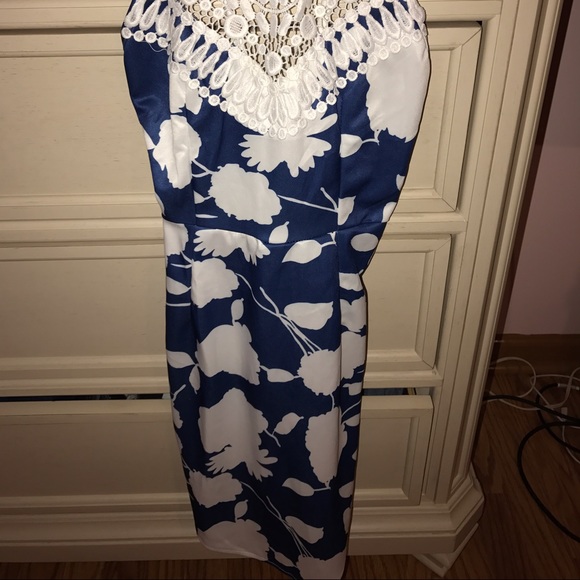 Dress - Picture 2 of 3