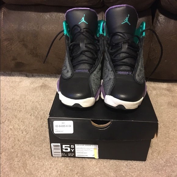Girls Air Jordan 13 (GS) size 5.5 (7 in women)