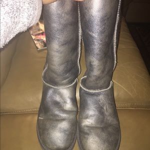 RARE AUTHENTIC "metallic cloud" uggs