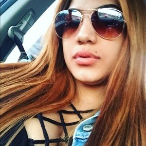 Meet your Posher, Shawntel